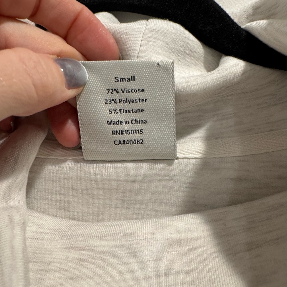 Varley Freya sweatshirt in ivory marl - Picture 4 of 8
